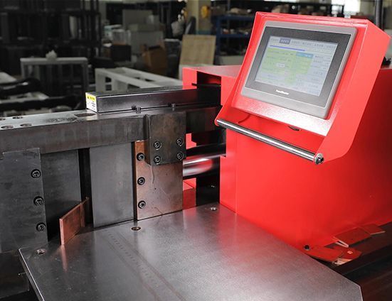 Mesin tekuk busbar 3 in 1 otomatis