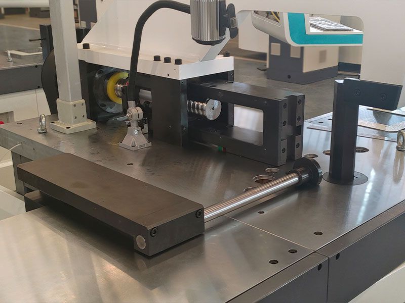 Alat pengukur otomatis busbar cnc-busbar-machine-5